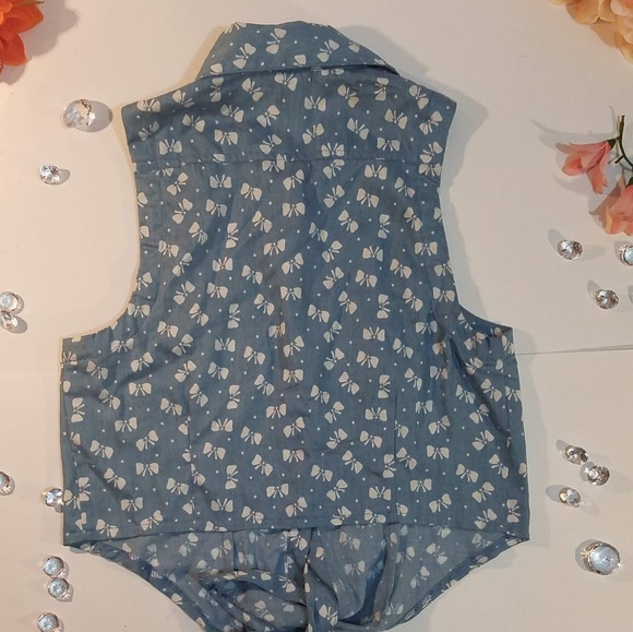 Cute Denim Crop - Picture 2 of 7